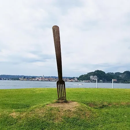 Ex Convento Santa Caterina Appartement Angera